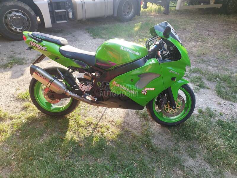 Kawasaki ZX9R