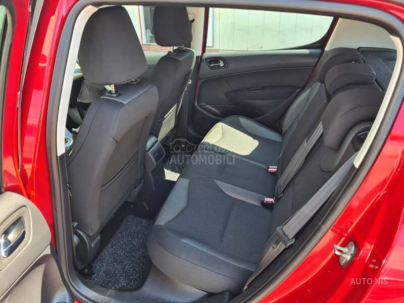 Peugeot 308 1.6 HDI PREMIUM