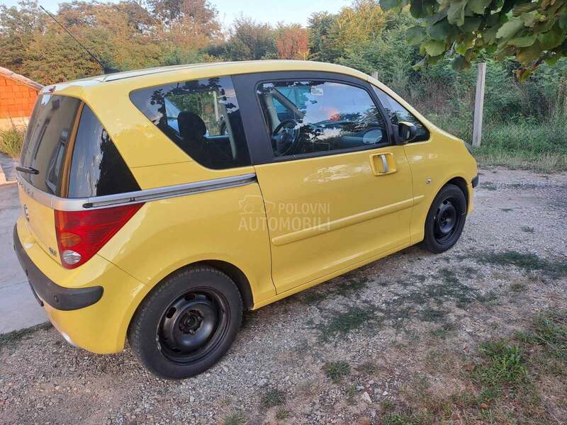 Peugeot 1007 