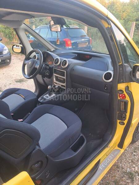 Peugeot 1007 