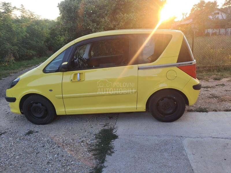Peugeot 1007 