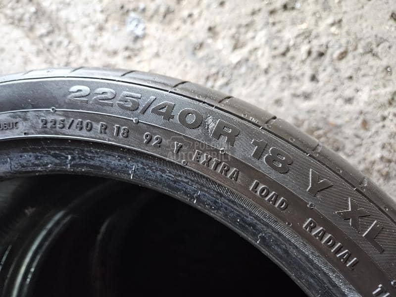 Continental 225/40 R18 Letnja