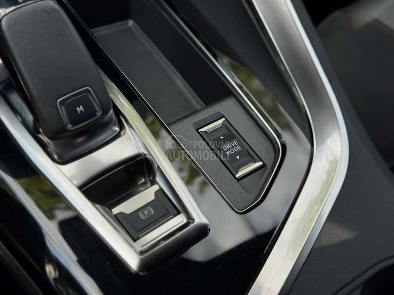 Peugeot 3008 GT/Focal/Virtual/Aut