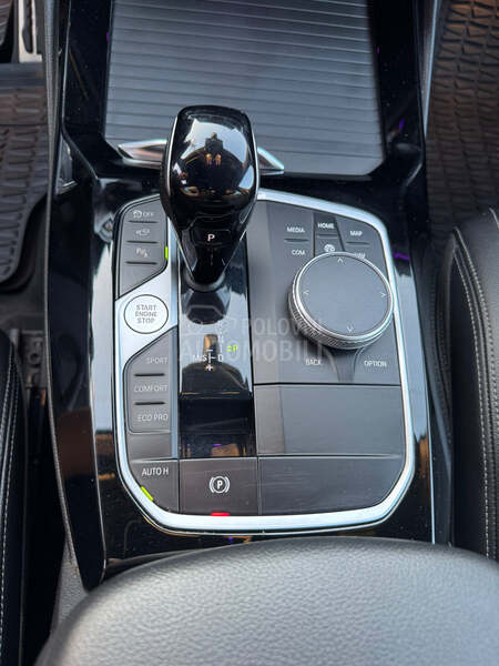 BMW X3 18d M black edition