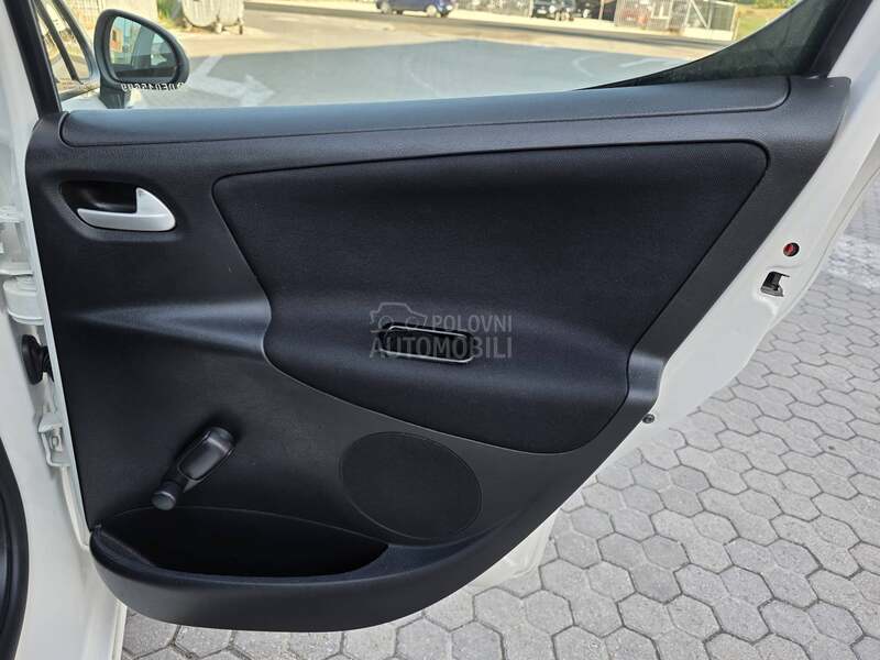 Peugeot 207 PLUS NEMA BOLJI