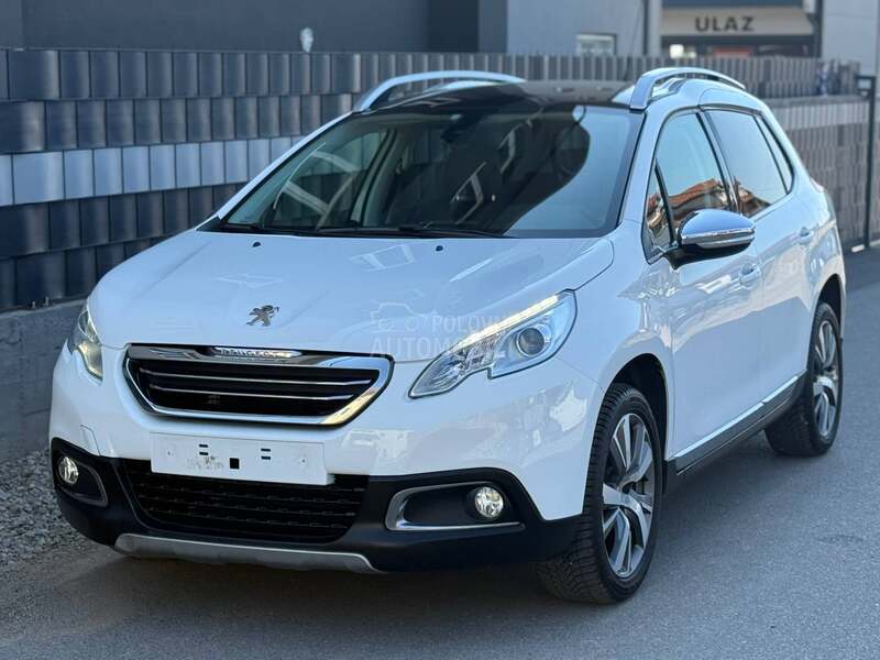 Peugeot 2008 1.6 eHDI FELINE PANO