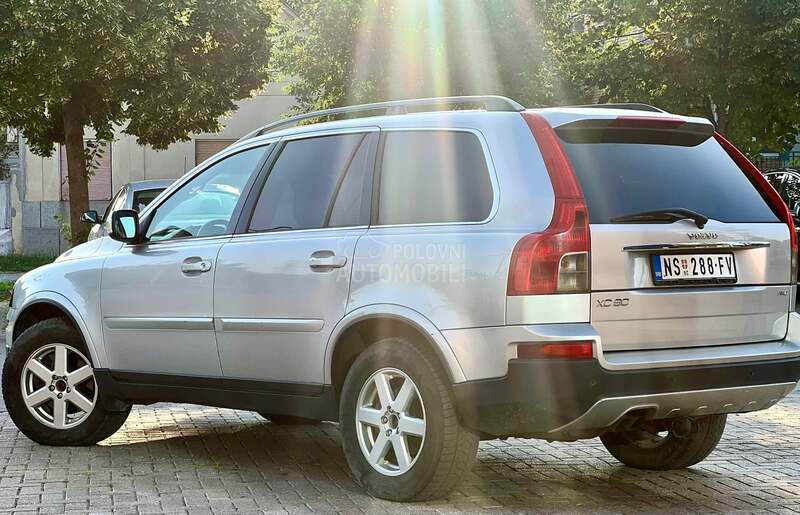 Volvo XC90 