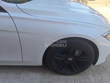 Krilo desno belo F30/31 za BMW 315, 316, 318 ... od 2011. do 2018. god.