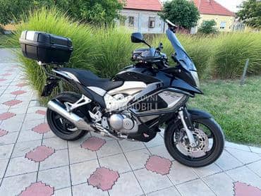 Honda Crossruner 800