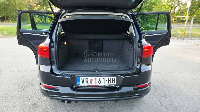 Volkswagen Tiguan 2,0TDI R-LINE NAVl