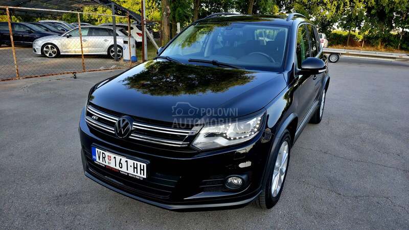 Volkswagen Tiguan 2,0TDI R-LINE NAVl