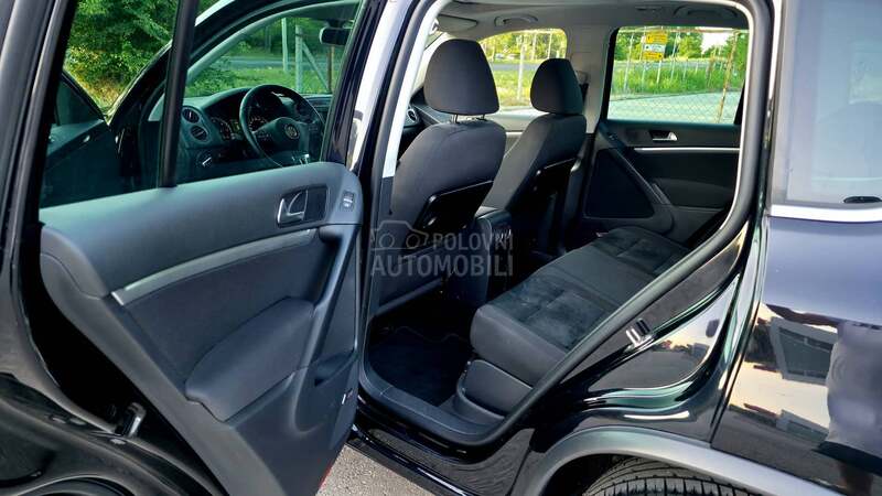 Volkswagen Tiguan 2,0TDI R-LINE NAVl