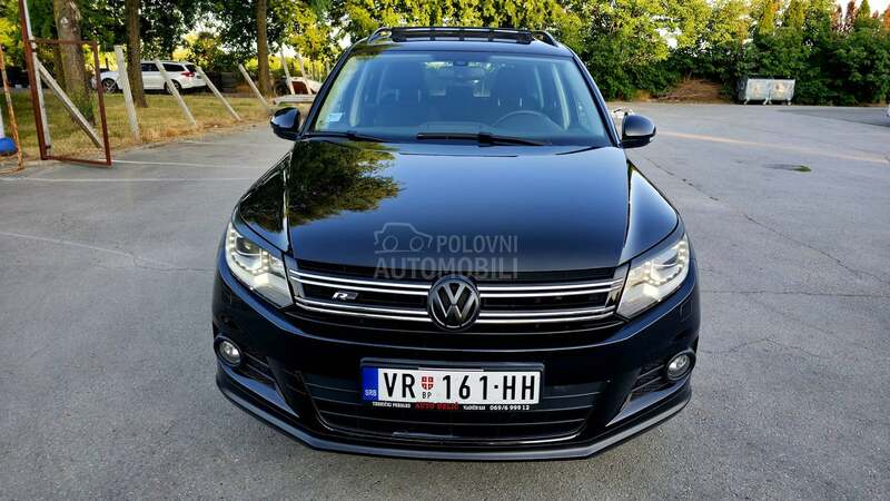 Volkswagen Tiguan 2,0TDI R-LINE NAVl