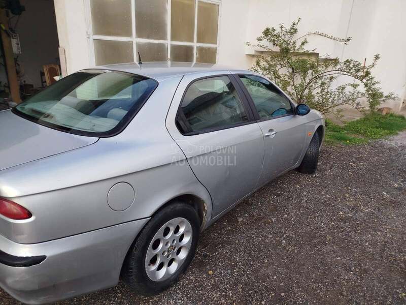 Alfa Romeo 156 