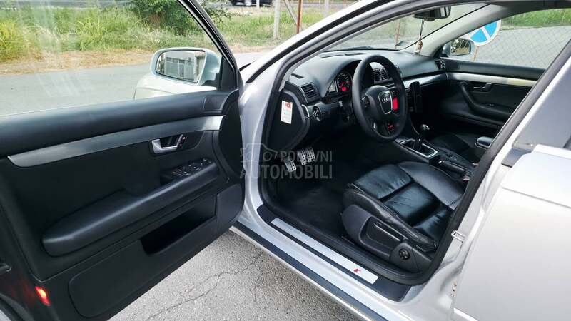 Audi A4 2,0TDI DIODA S-LINE