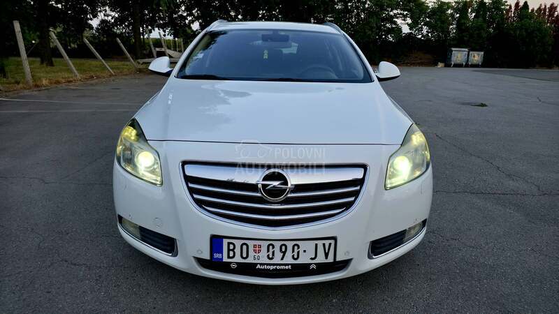 Opel Insignia 2,0Cdti Excluziv