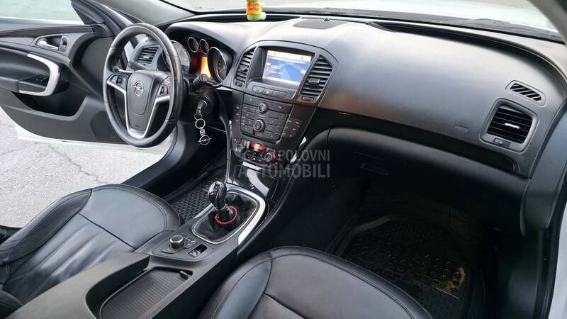 Opel Insignia 2,0Cdti Excluziv