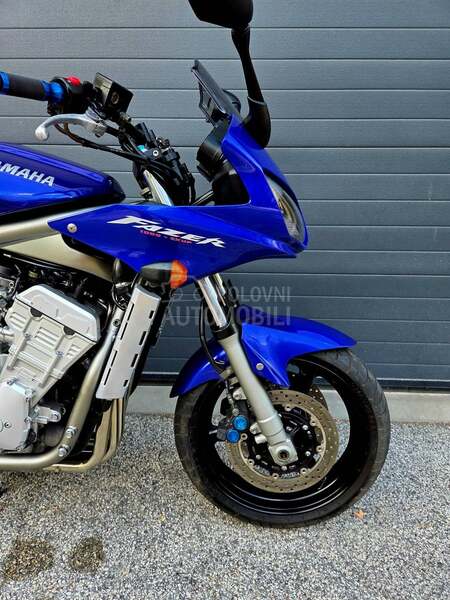 Yamaha FZS 1000 Fazer