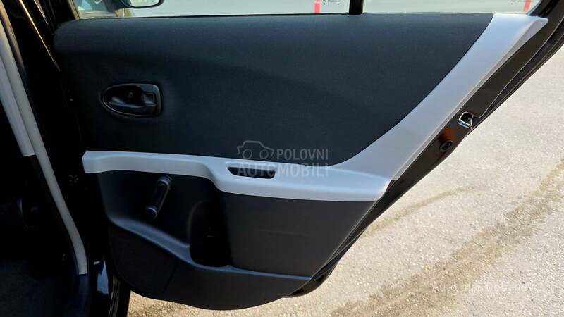 Toyota Yaris 1.0 VVTI