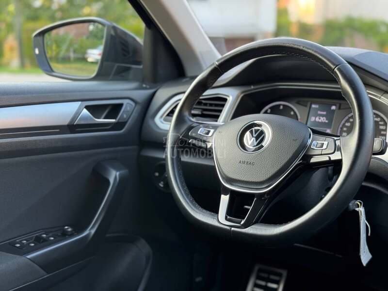 Volkswagen T-Roc 2.0 MATRIX ACTIVE