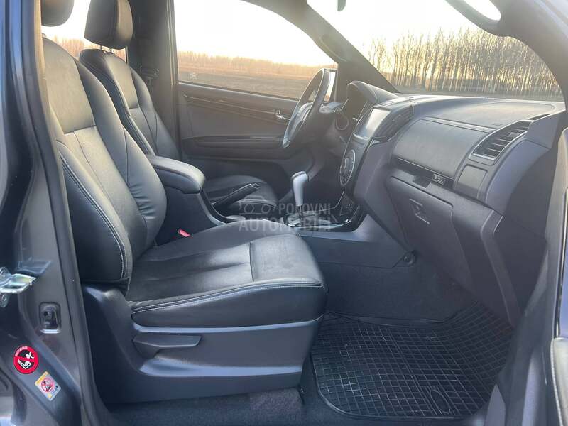 Isuzu D-Max z.a.m.e.n.a