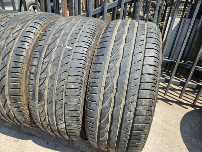 Bridgestone 215/45 R16 Letnja