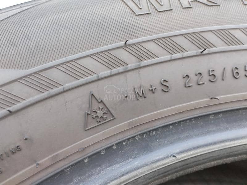 Nokian 225/65 R17 Zimska