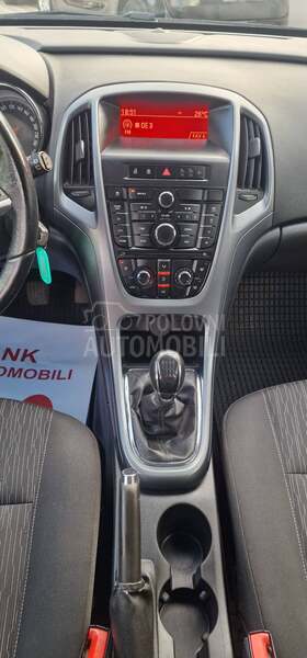 Opel Astra J 1.7 CDTI RESTAJLING