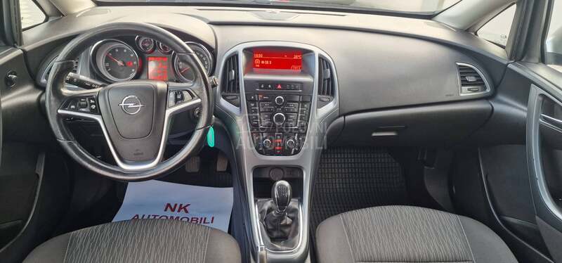 Opel Astra J 1.7 CDTI RESTAJLING