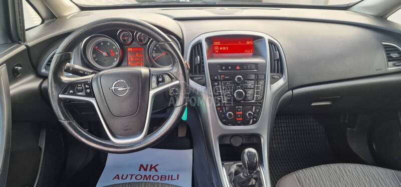 Opel Astra J 1.7 CDTI RESTAJLING