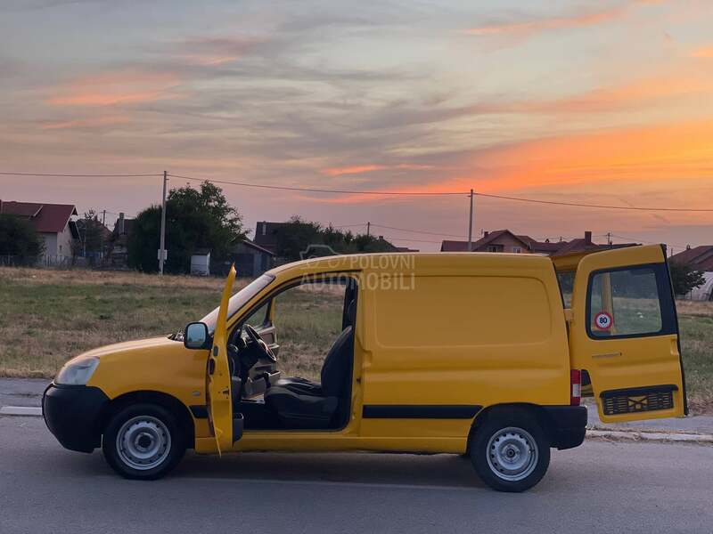 Peugeot Partner 1.6hdi IZUZETAN