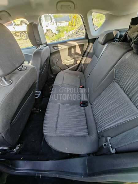 Opel Astra J 