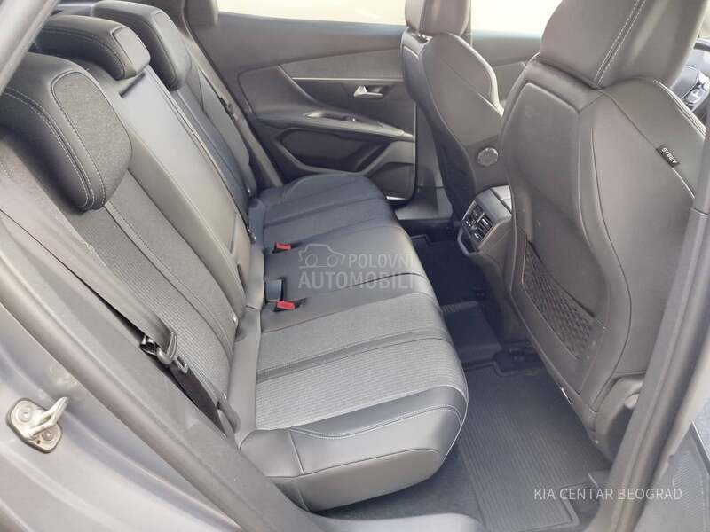 Peugeot 3008 1.2 ALLURE A/T