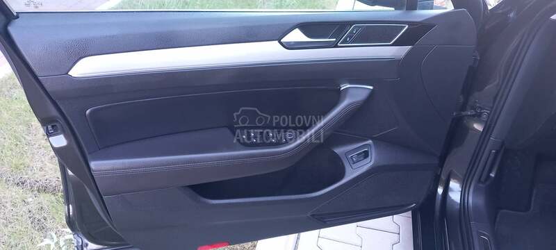 Volkswagen Passat B8 1.6 TDI HIGH-LINE