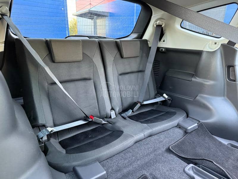 Nissan Qashqai + 2 1.5 DCI