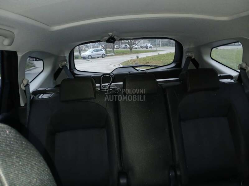 Nissan Qashqai + 2 1.5 DCI