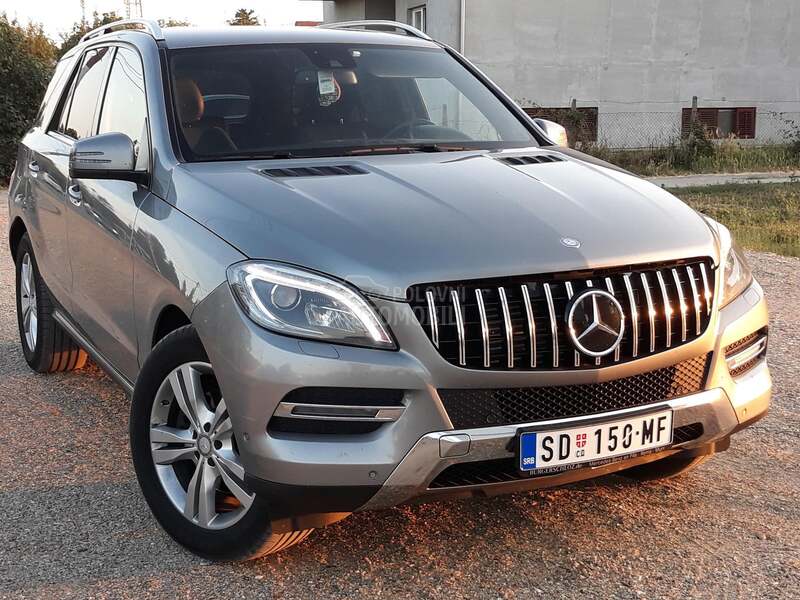Mercedes Benz ML 350 BLUETEC 4 MATIC