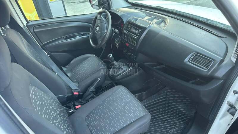 Opel Combo NOV