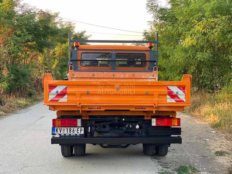 Mercedes Benz VARIO 813
