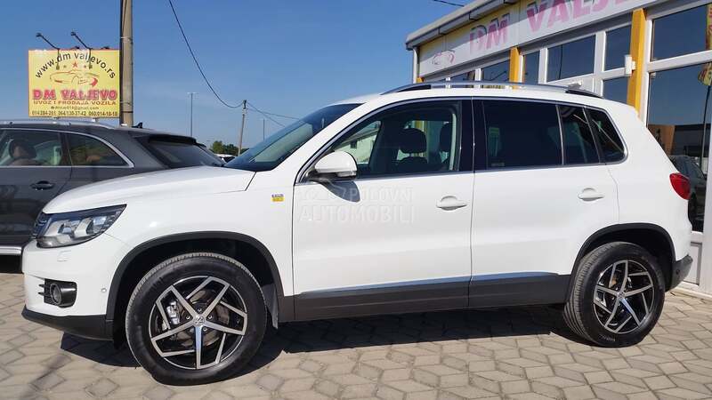 Volkswagen Tiguan 4MOTION/DSG/LED/T0P
