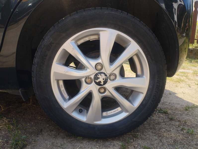 Peugeot 108 1,2 VVTI