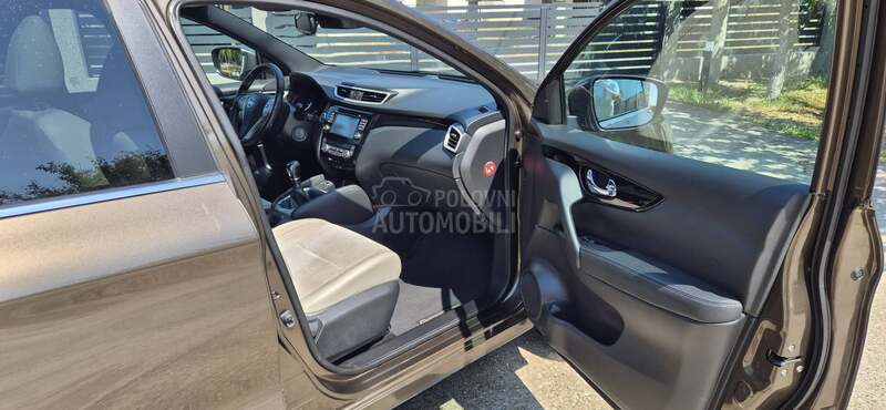 Nissan Qashqai Nav. kam. pano.