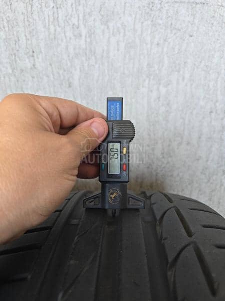 Bridgestone 225/40 R19 Letnja