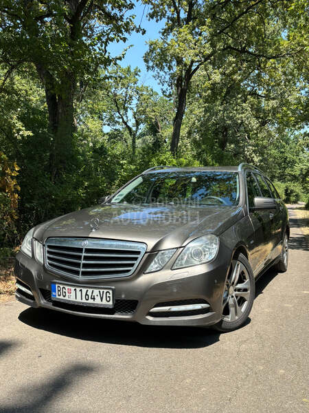 Mercedes Benz E 200 