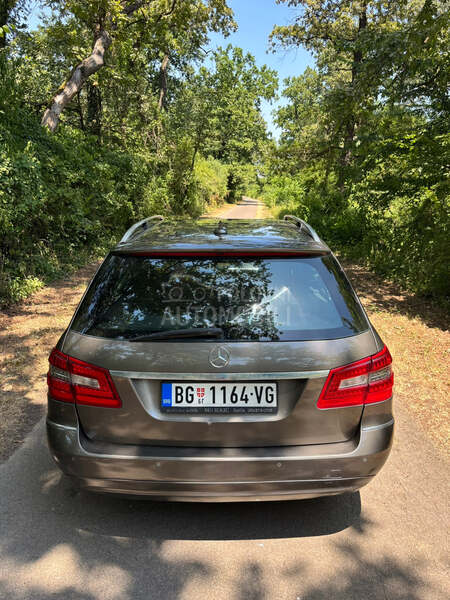 Mercedes Benz E 200 