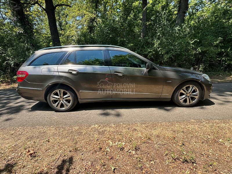 Mercedes Benz E 200 