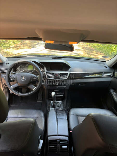 Mercedes Benz E 200 