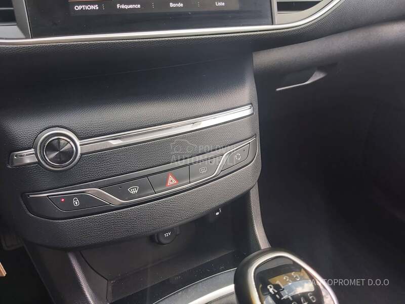 Peugeot 308 1.2T