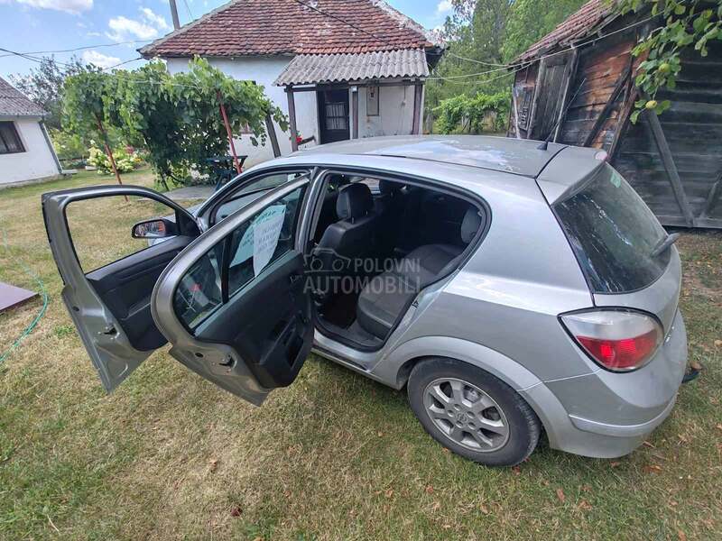 Opel Astra H 1.7