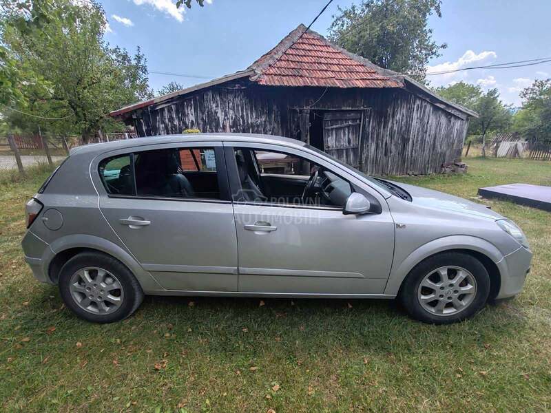 Opel Astra H 1.7